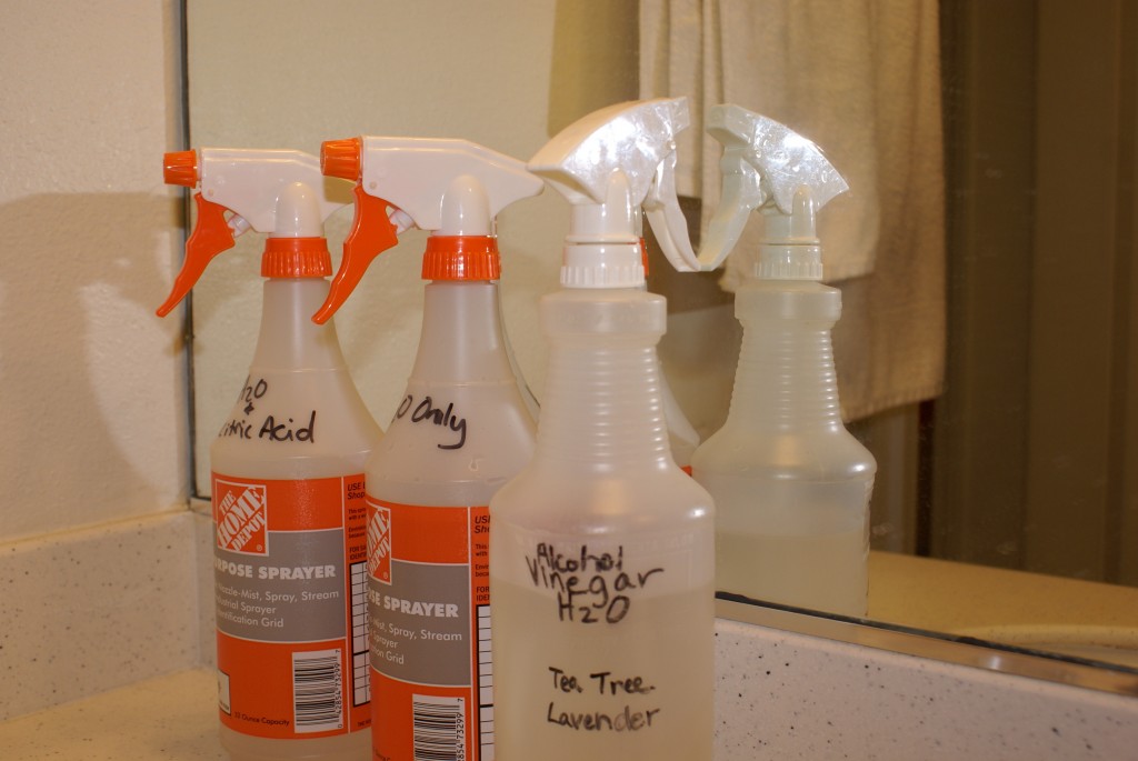 Alcohol Vinegar Tea Tree & Lavender Spray Bottles Remember to label your bottle.